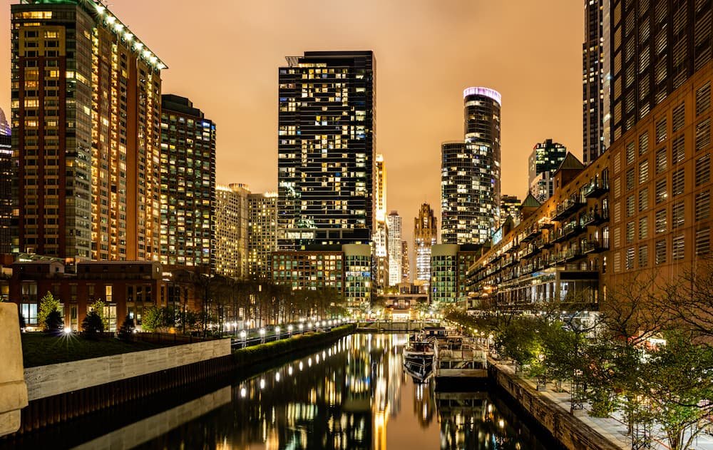 chicago-city-illuminated-buildings-in-the-evening-2024-12-07-16-22-48-utc-1.jpg